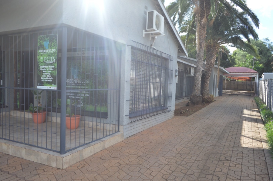 4 Bedroom Property for Sale in Flimieda North West